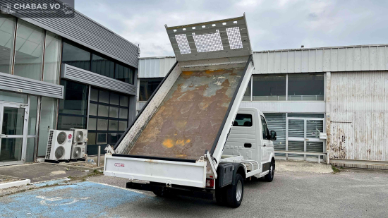 VOLKSWAGEN Crafter 177 cv boite auto benne