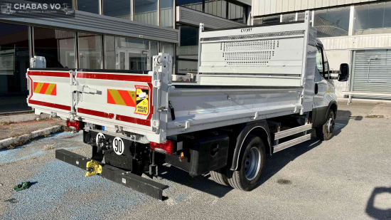 IVECO Daily poids lourd 72C21A8 210cv boite auto benne coffre