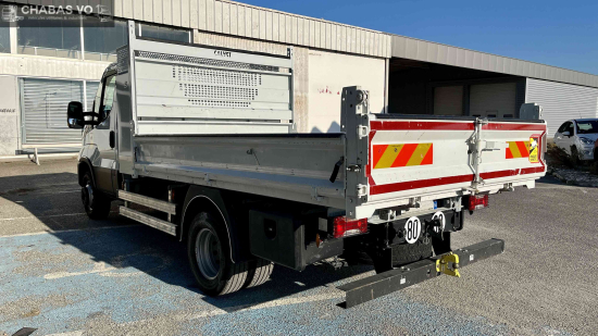 IVECO Daily poids lourd 72C21A8 210cv boite auto benne coffre