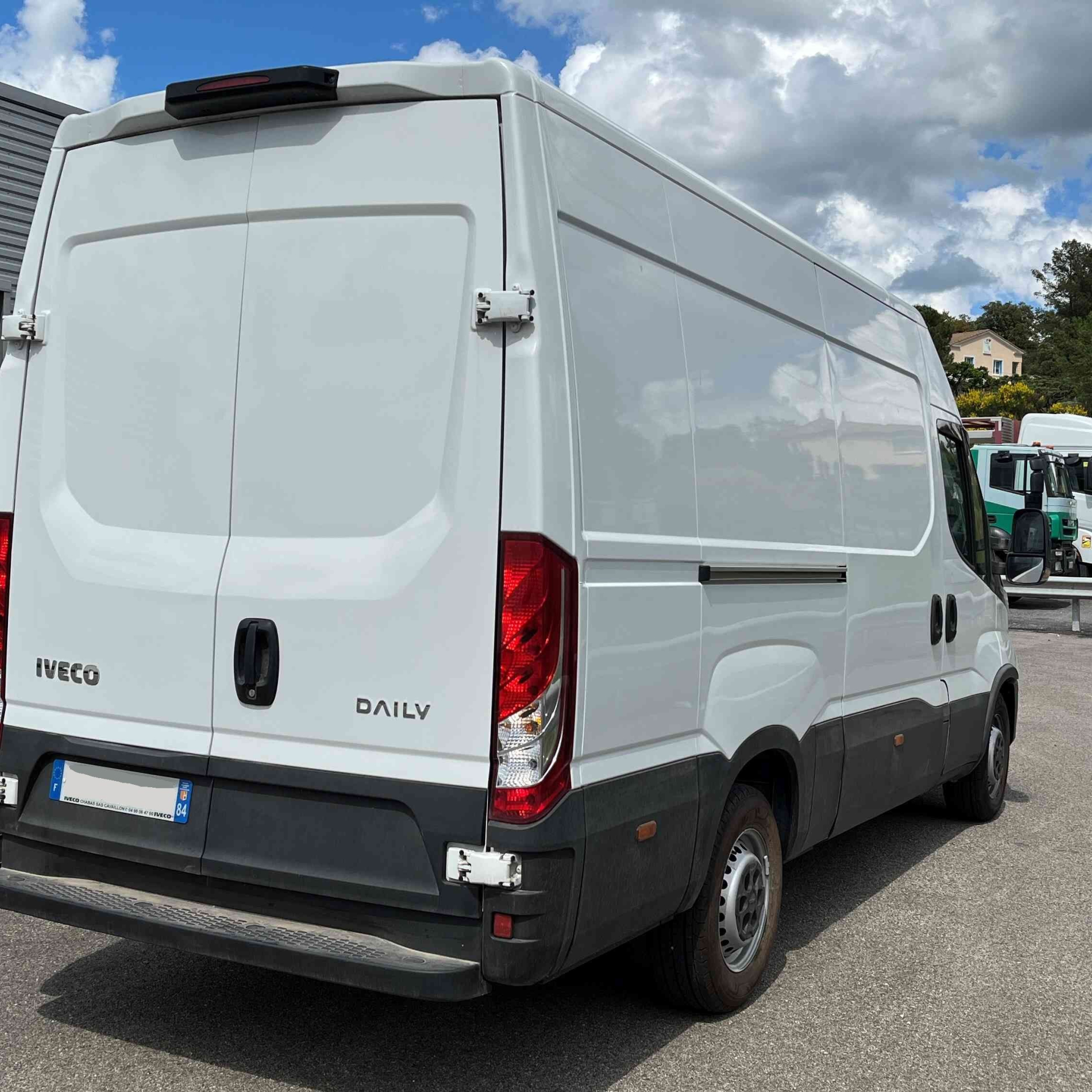 IVECO Daily 35S14V12 140 cv fourgon 12m3