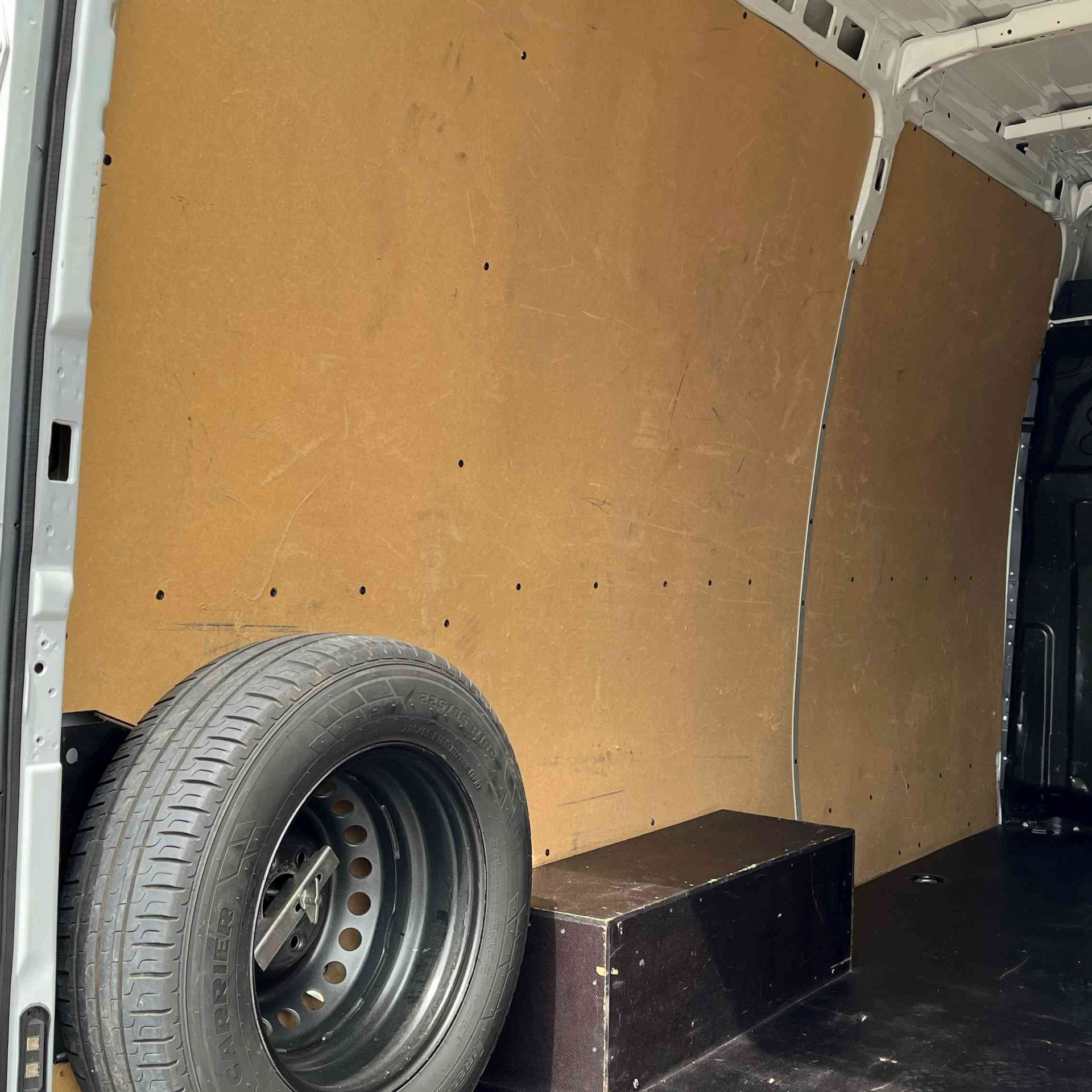 IVECO Daily 35S14V12 140 cv fourgon 12m3