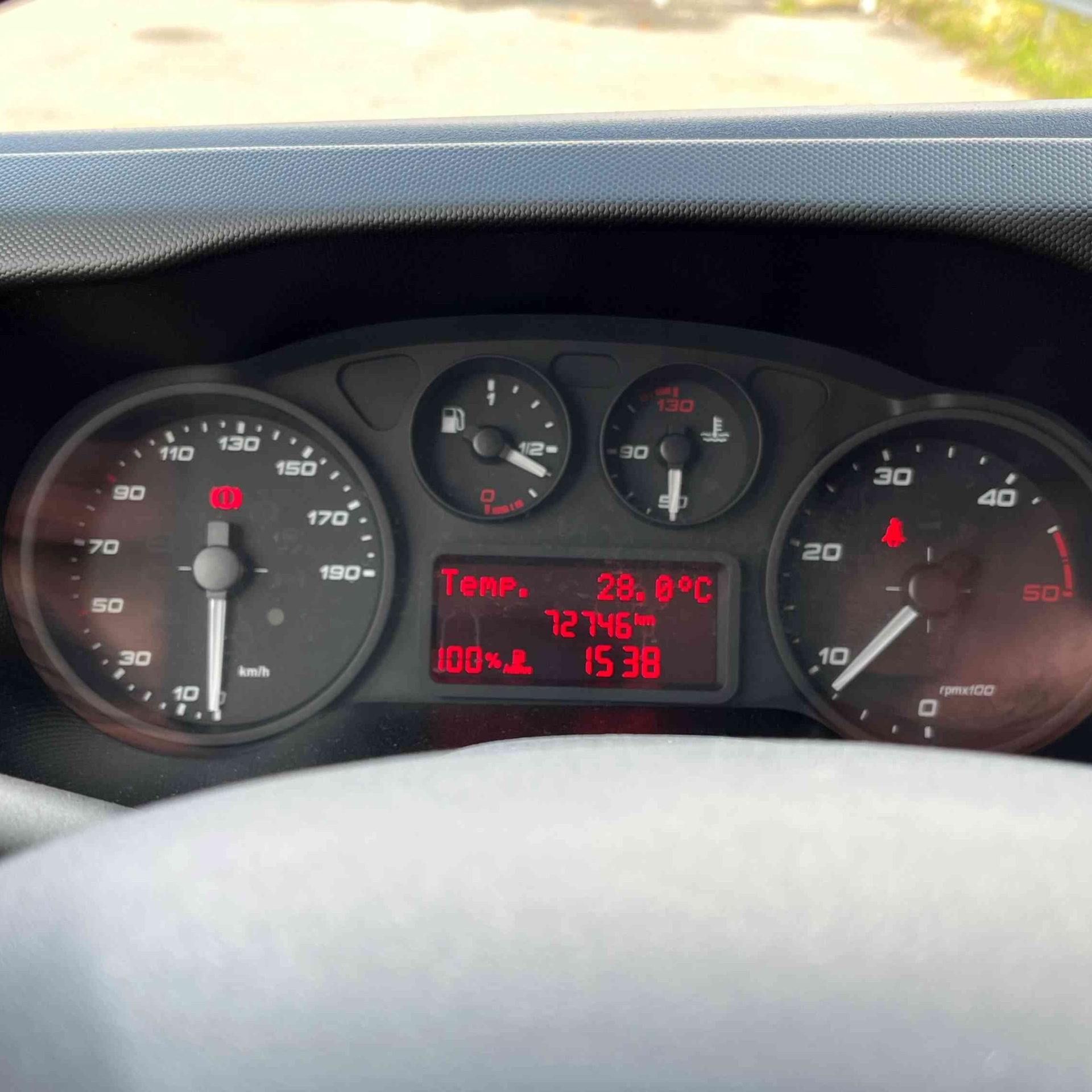 IVECO Daily 35S14V12 140 cv fourgon 12m3