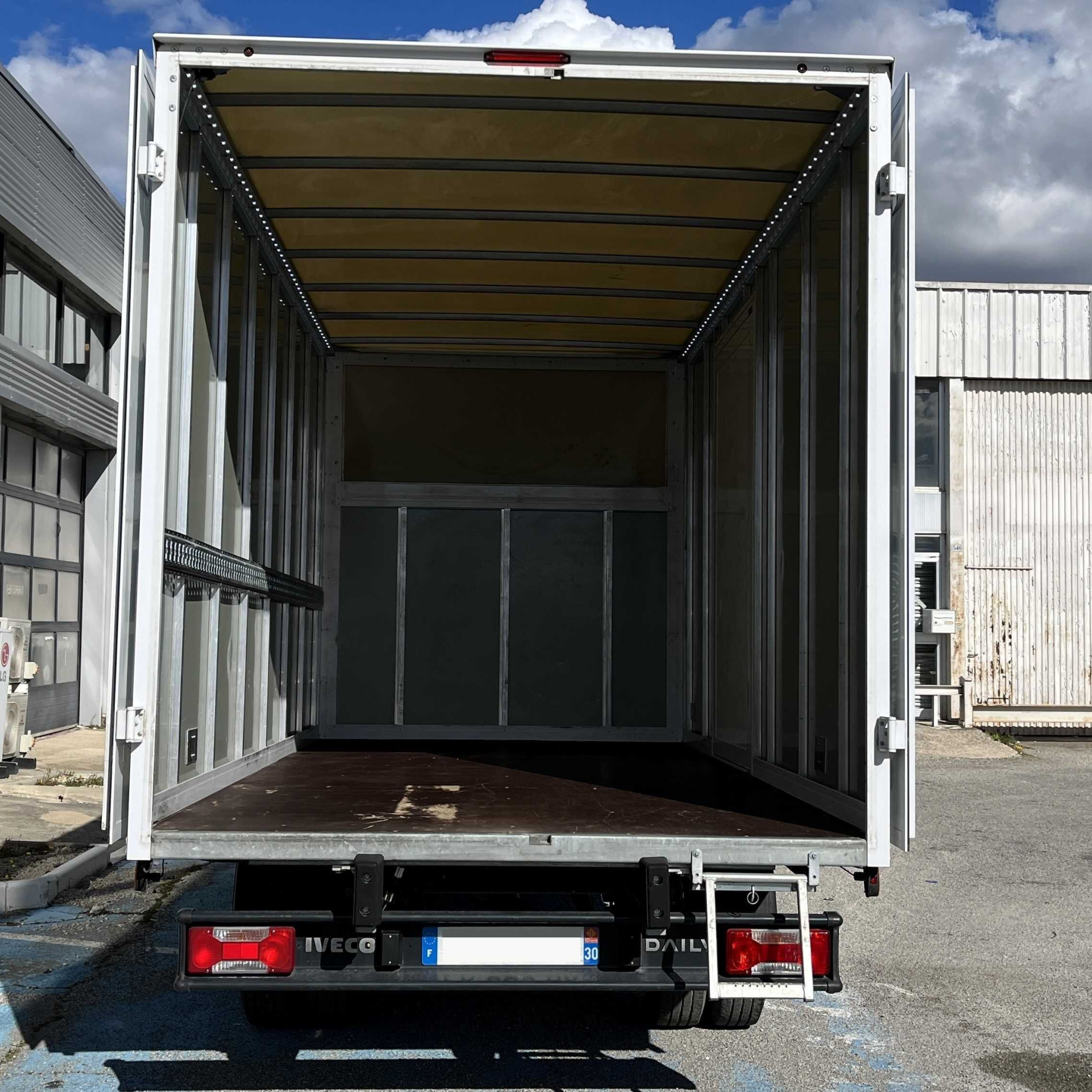 IVECO Daily 35C16 160cv caisse