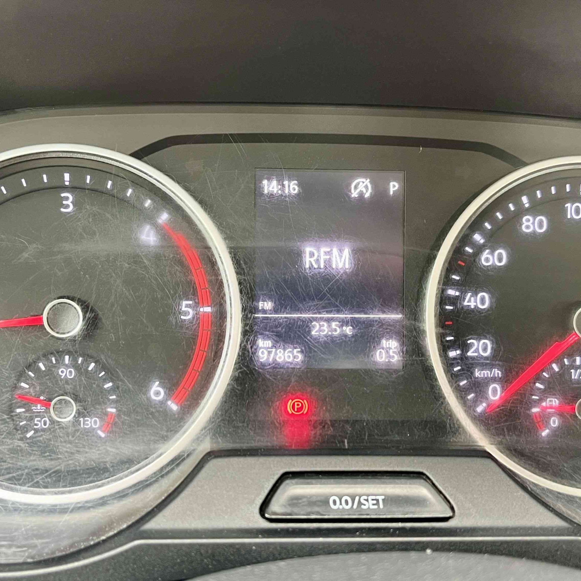 VOLKSWAGEN Crafter 177 cv boite auto benne