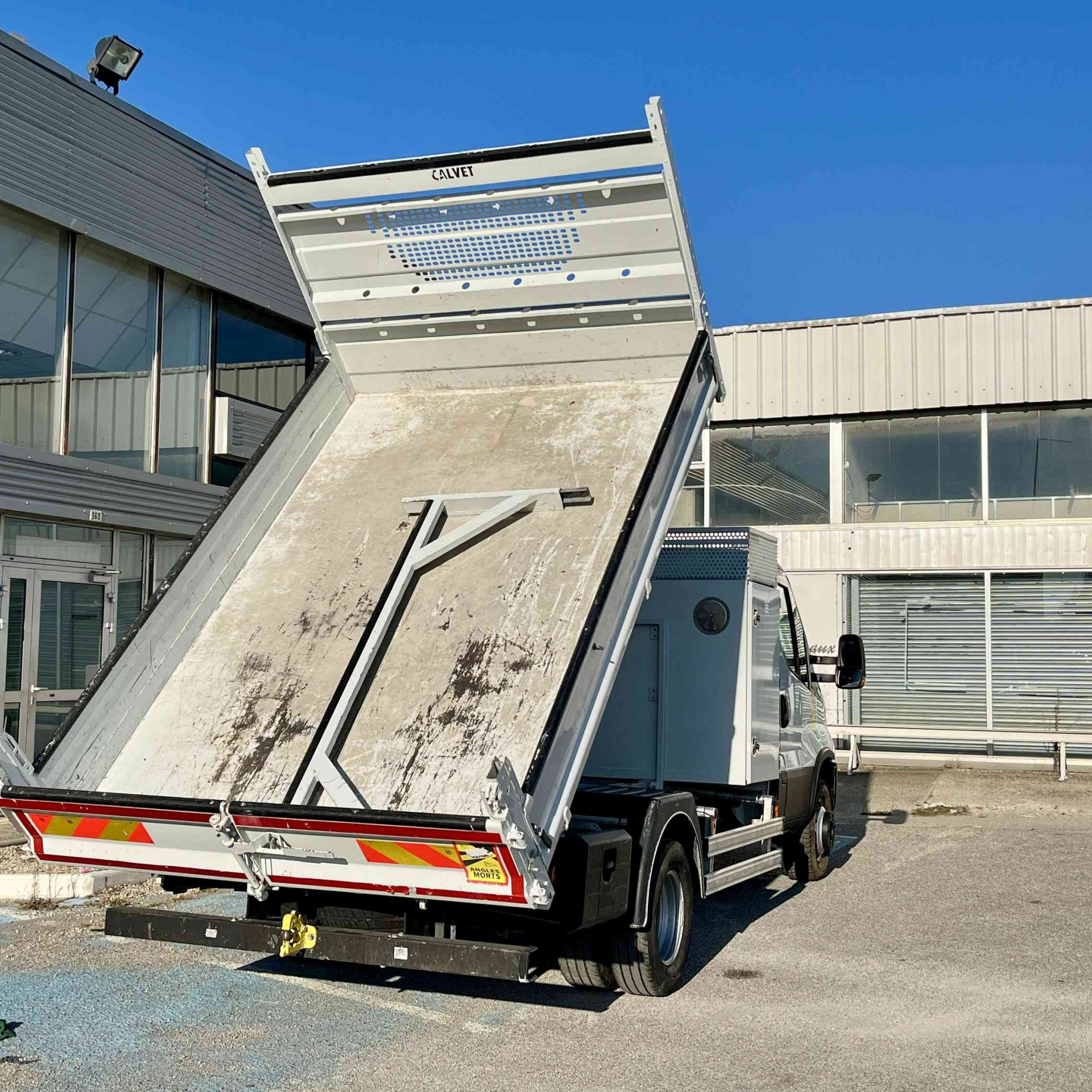 IVECO Daily poids lourd 72C21A8 210cv boite auto benne coffre