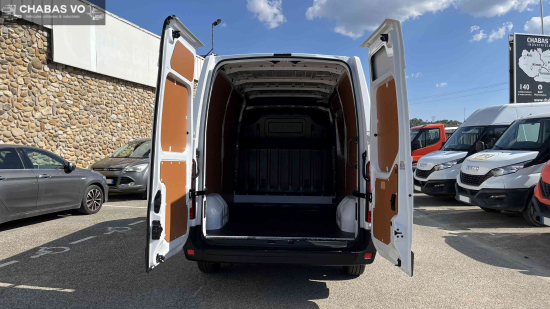 RENAULT Master 179cv fourgon 10m3