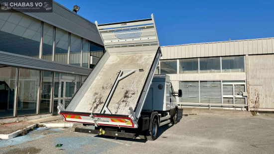 IVECO Daily poids lourd 72C21A8 210cv boite auto benne coffre