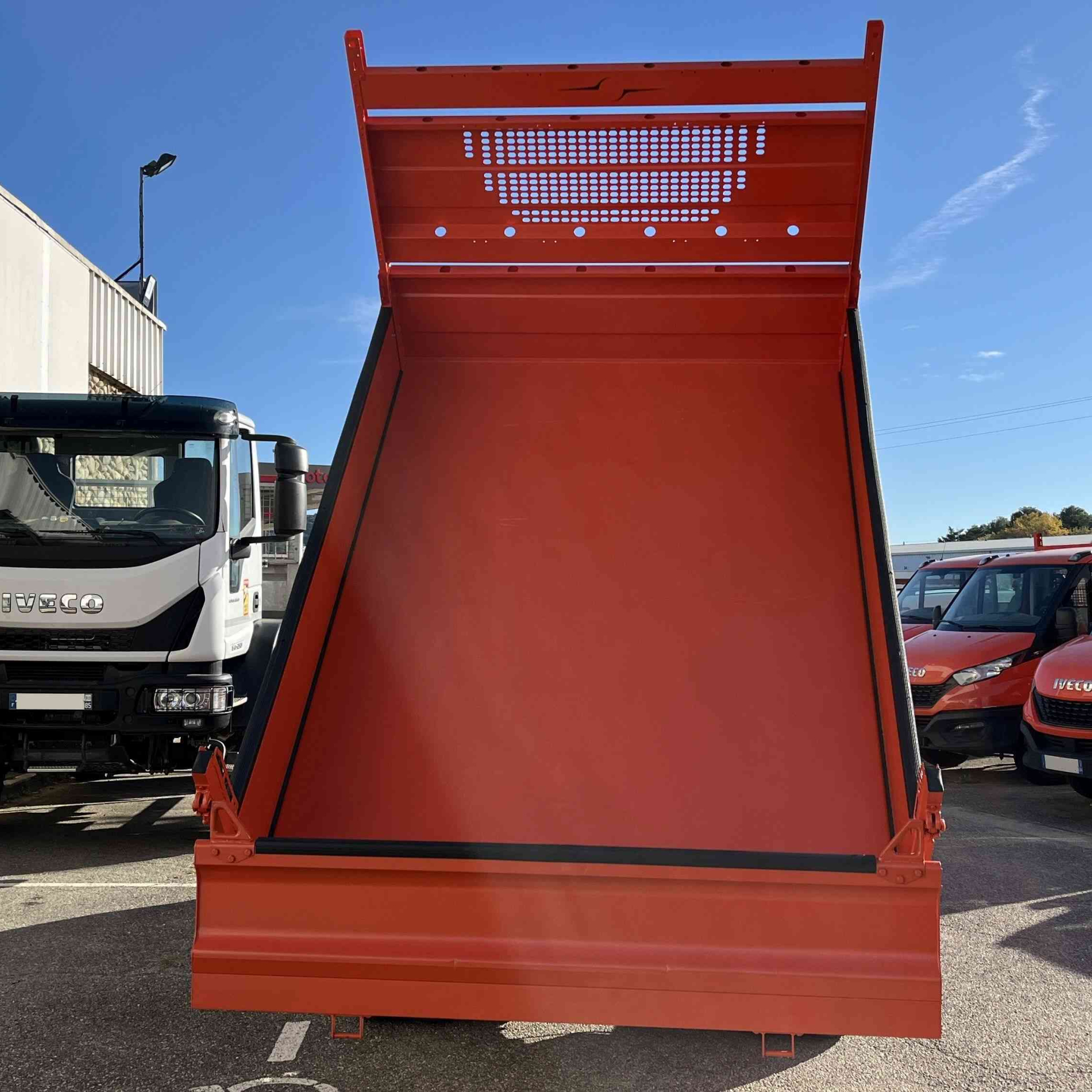 IVECO Daily 35C12 benne aluminium