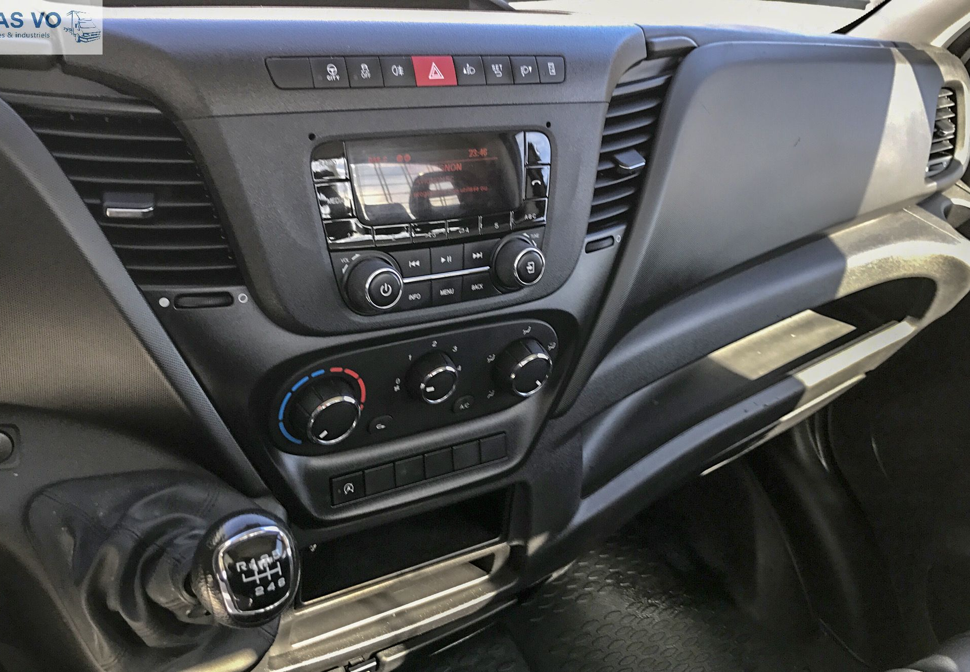 IVECO Daily 35C14 140cv benne