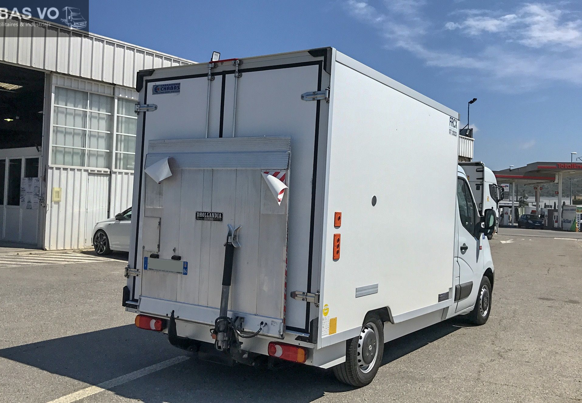 RENAULT Master 130cv caisse frigo hayon