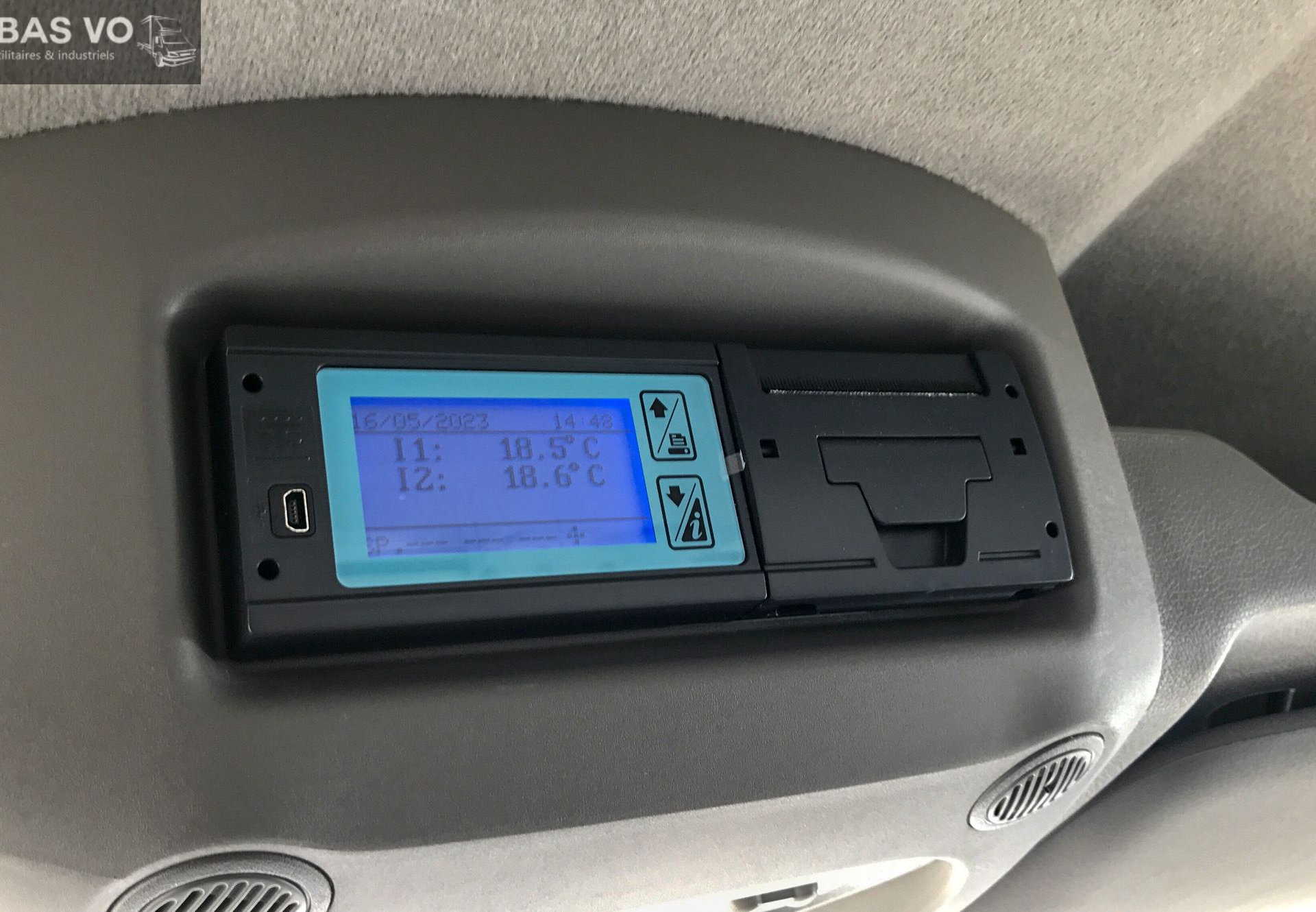 RENAULT Master 130cv caisse frigo hayon