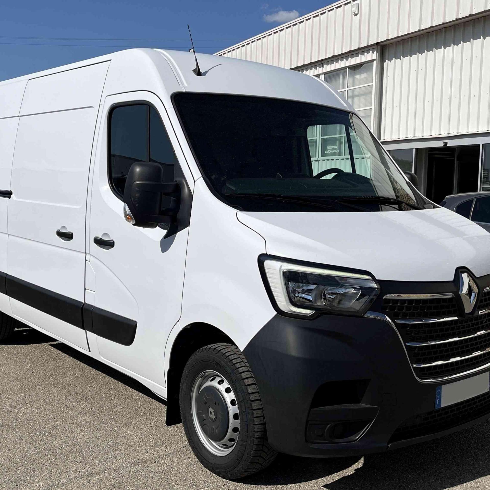 RENAULT Master 179cv fourgon 10m3