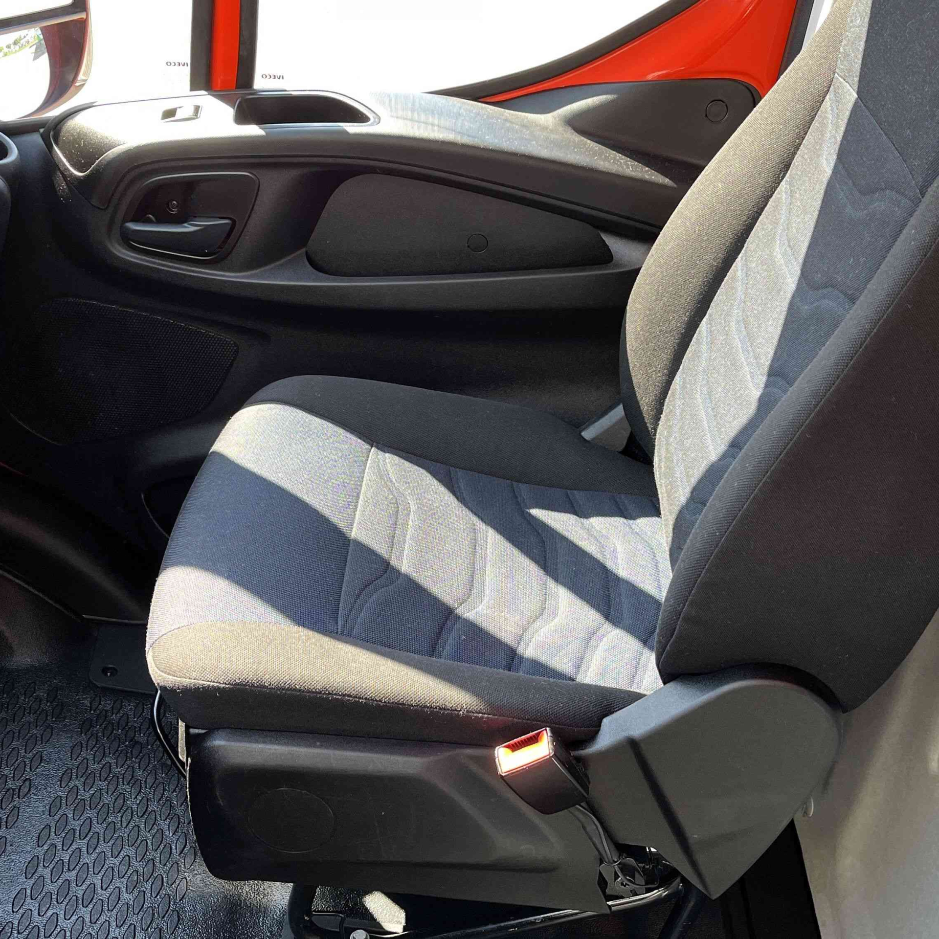 IVECO Daily 35C12 120cv benne aluminium